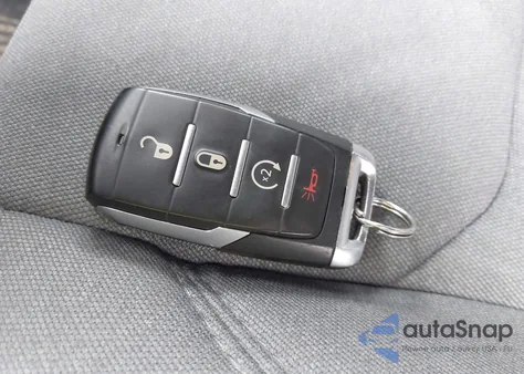 2022 Ram 1500 Big Horn 4X4 5'7 Box z USA, uszkodzony, nr VIN 1C6SRFFT8NN428354